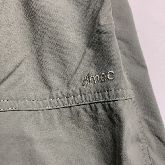 MEC Cargo Capris with Adjustable Waist Colour Army Green Size 8 - Picture 13 of 16